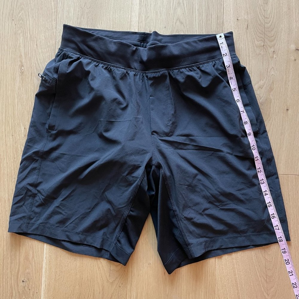 Lululemon Large Pace Breaker Lined Short 9" - Picture 9 of 10